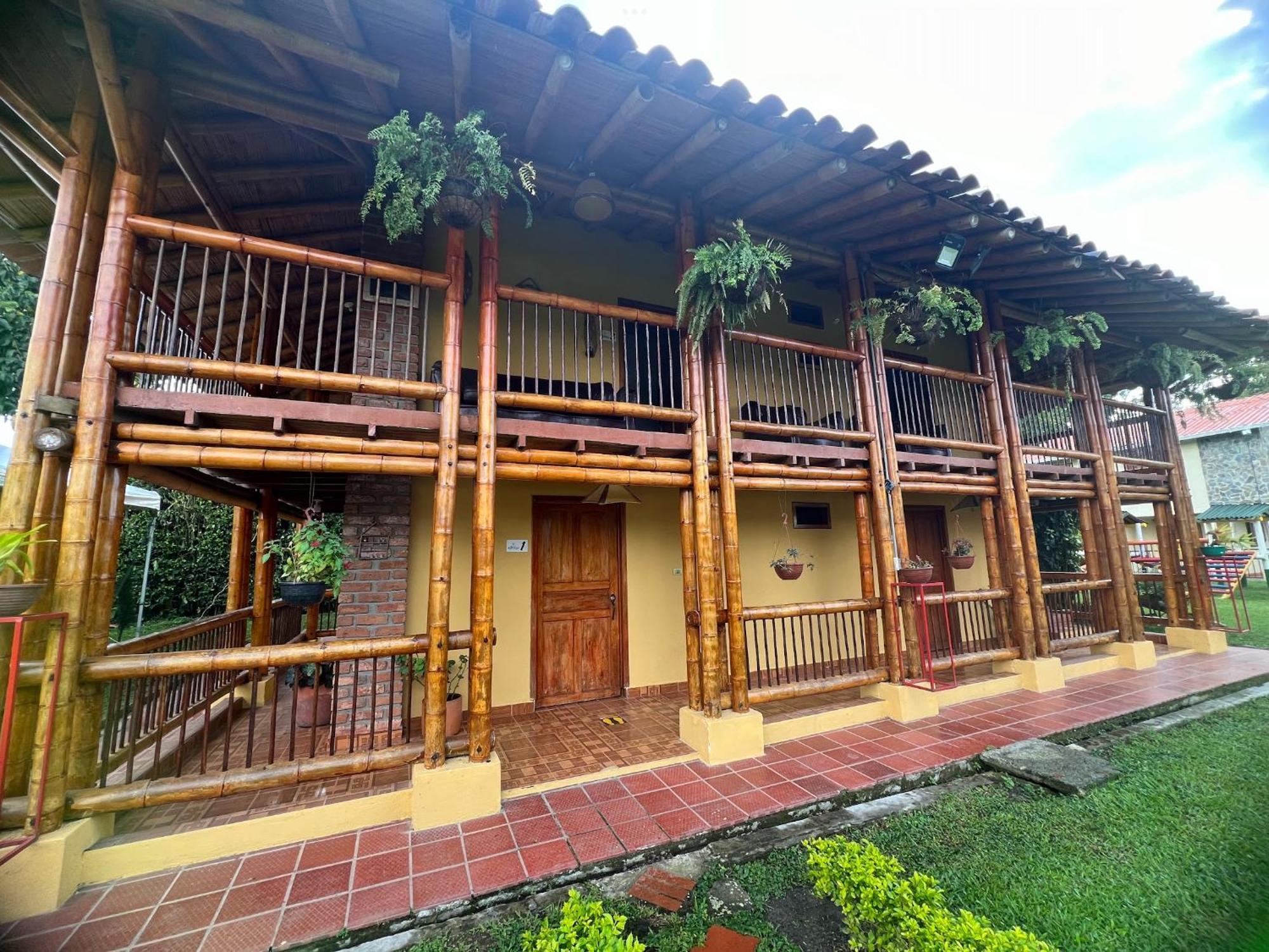 Villa Alejandra Del Quindio Calarcá エクステリア 写真