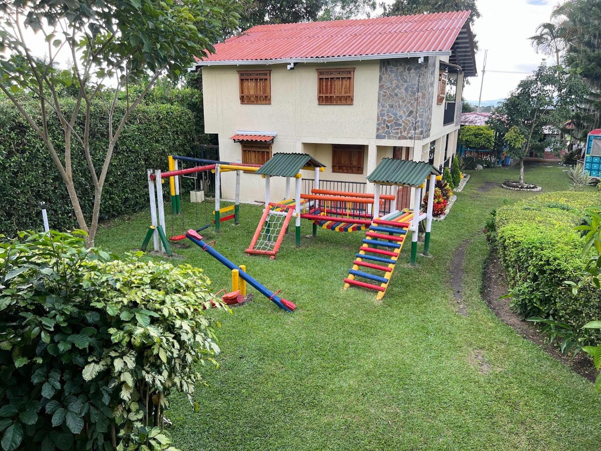 Villa Alejandra Del Quindio Calarcá エクステリア 写真