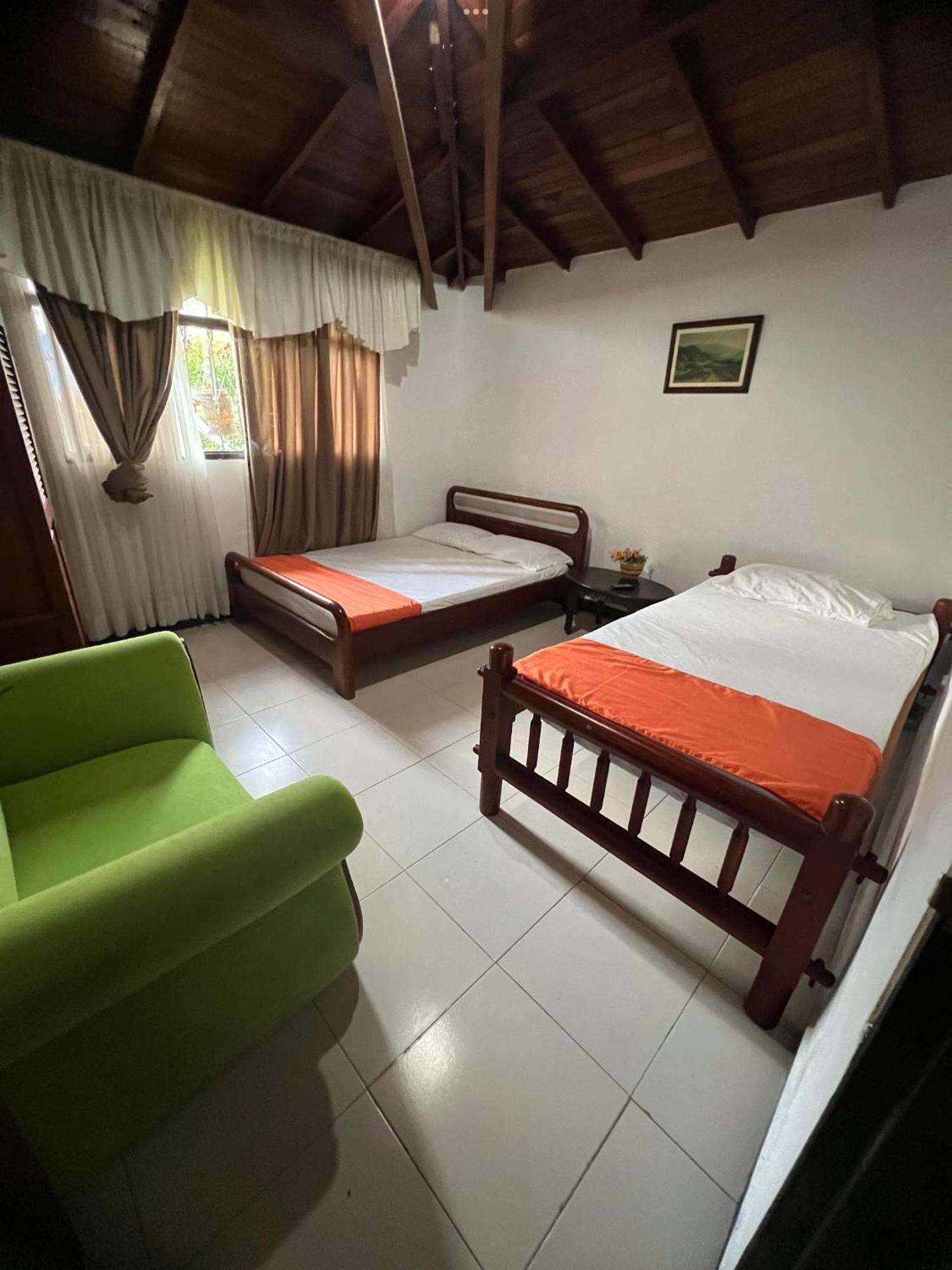 Villa Alejandra Del Quindio Calarcá エクステリア 写真