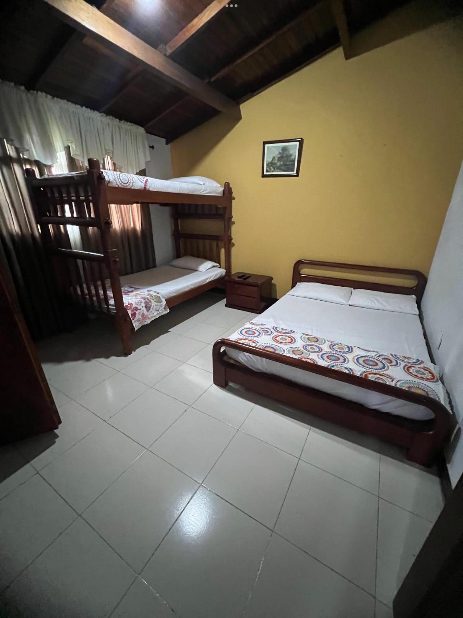 Villa Alejandra Del Quindio Calarcá エクステリア 写真