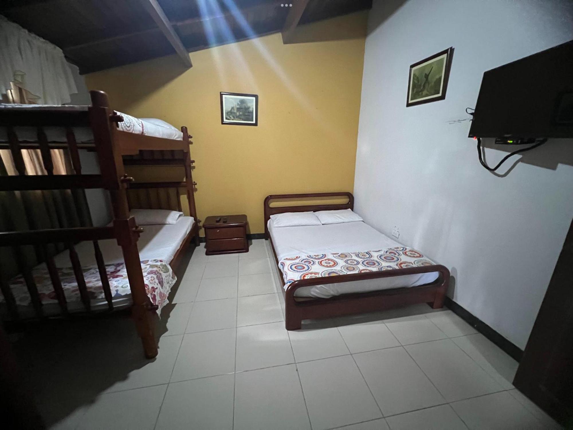 Villa Alejandra Del Quindio Calarcá エクステリア 写真