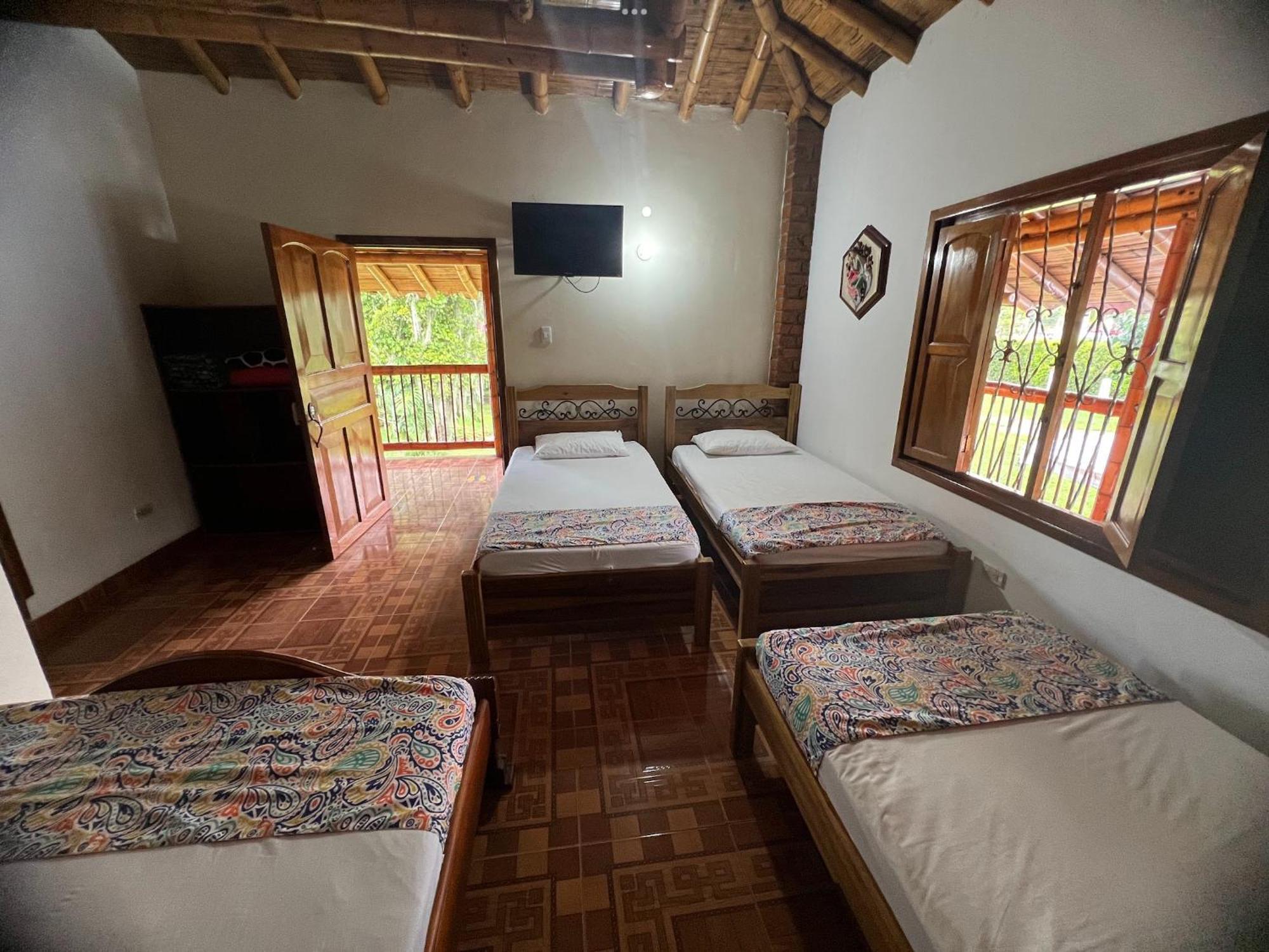 Villa Alejandra Del Quindio Calarcá エクステリア 写真