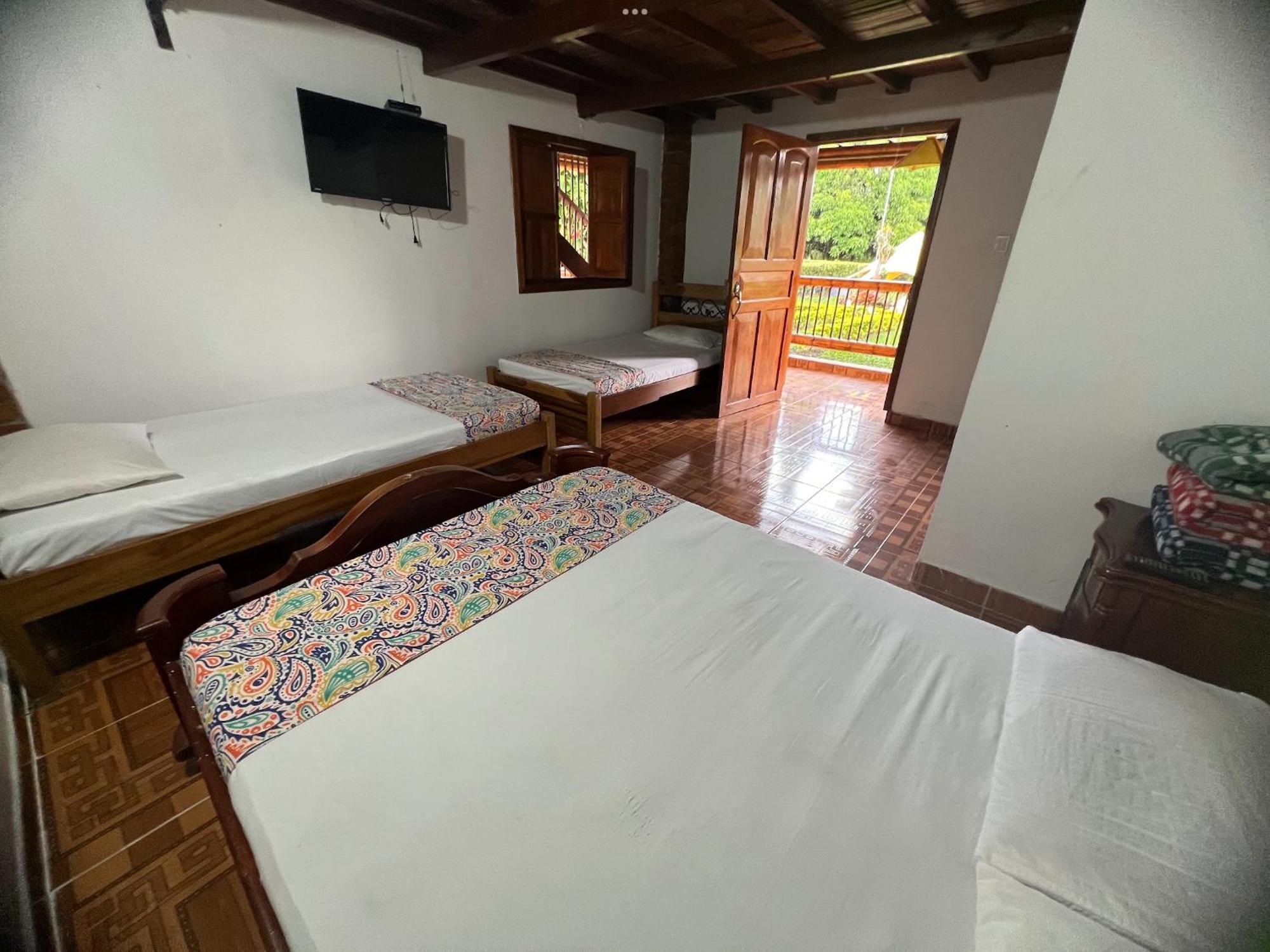 Villa Alejandra Del Quindio Calarcá エクステリア 写真